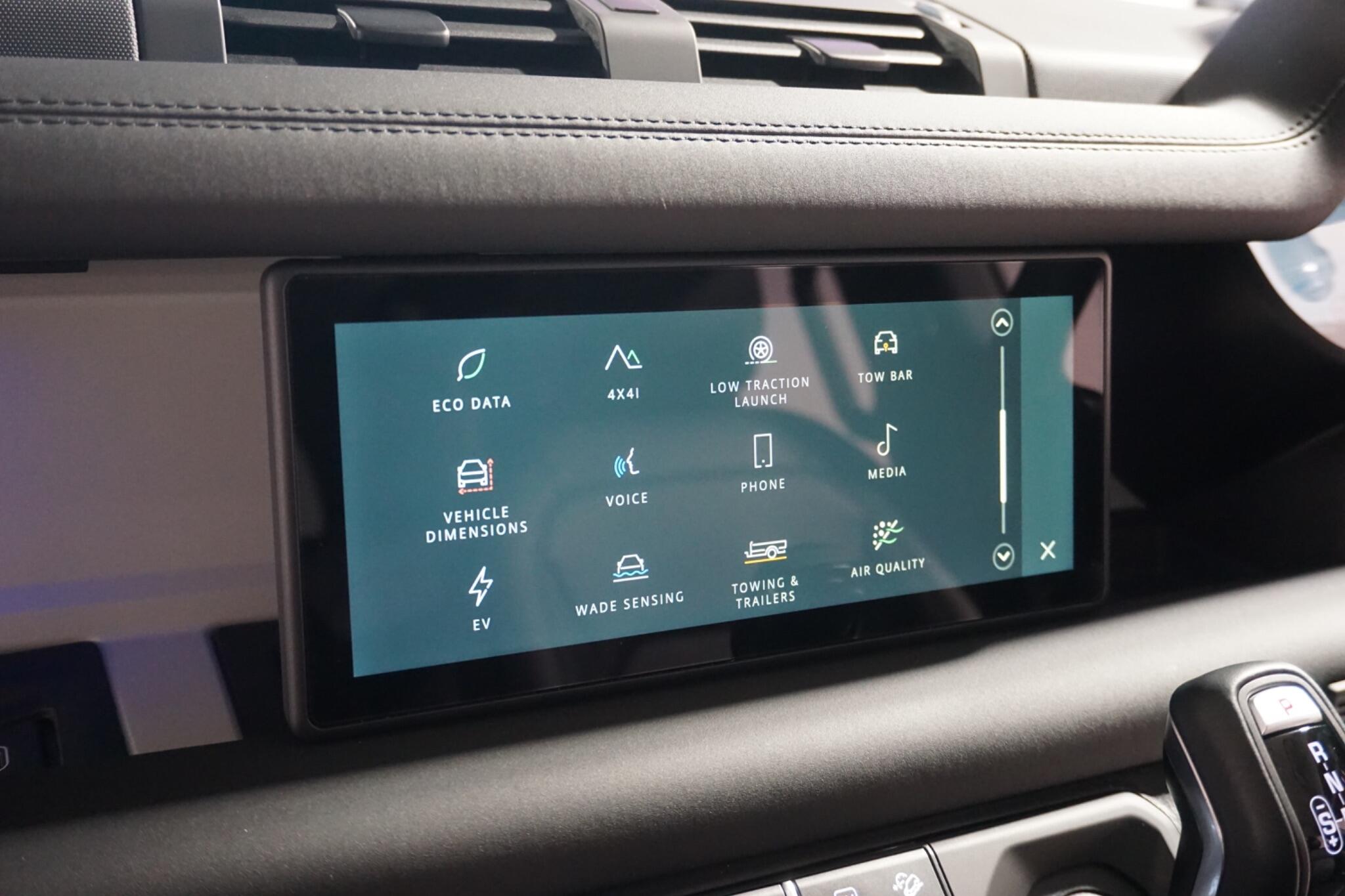 Land Rover Defender 110 2.0 P400e 15.4kWh XS Edition SUV 5dr Petrol Plug-in Hybrid Auto 4WD Euro 6 (s/s) (404 ps)